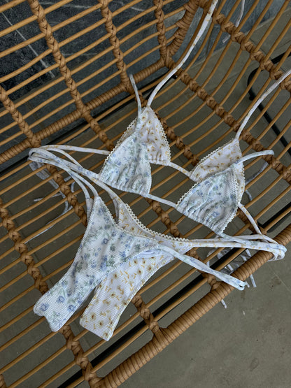 Nikki Bikini